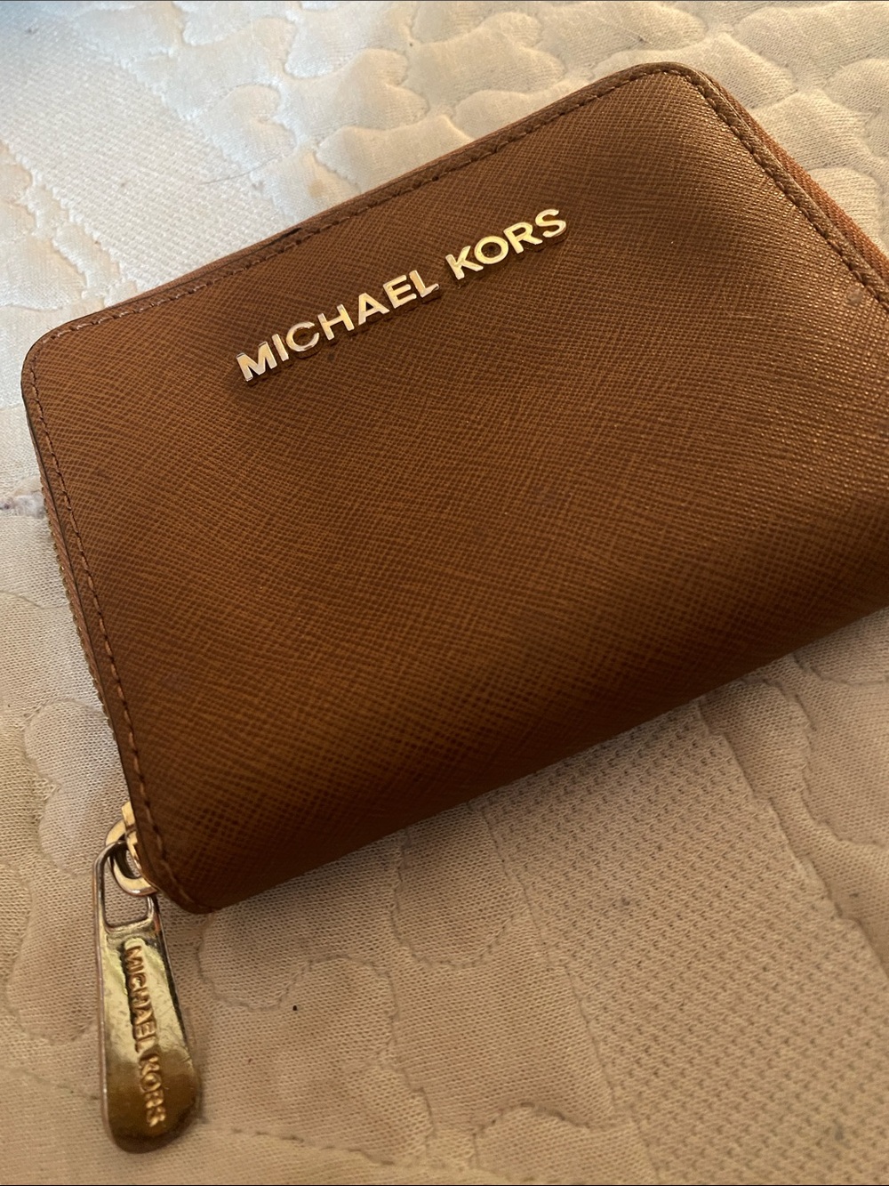Michael Kors Cognac Saffiano Zip Wallet with Gold Logo - Picture 2 of 6